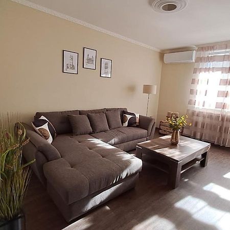 Szilfak City Apartman Hajduszoboszlo Exterior photo